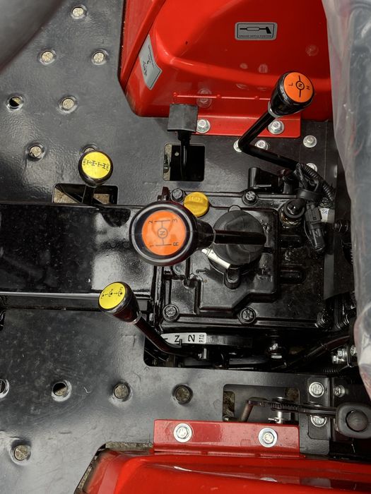 trator novo 22cv motor mitsubishi com fresa nova