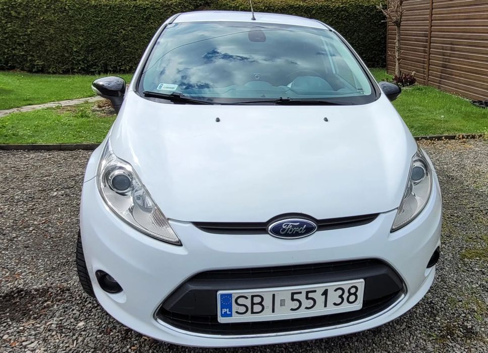 Ford Fiesta Samochód w bardzo dobrym stanie .