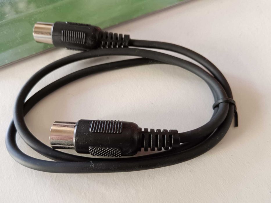 Adam Hall K3midi0075Blk Midi cable 0,75m
