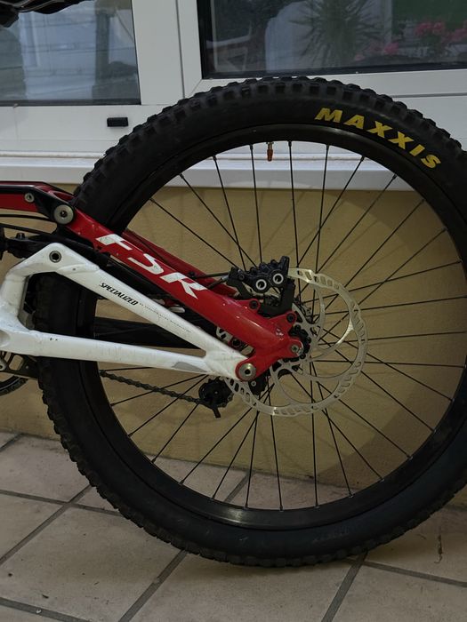 Specialized demo 8