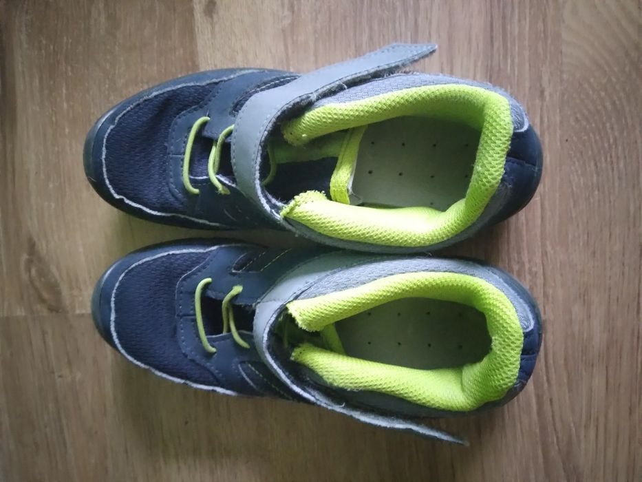 Buty chłopiece.  .