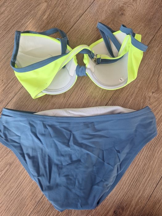 Strój kąpielowy neonowy