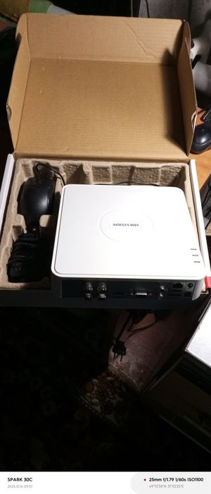 HIKVISION Turbo HD DVR , model-ds7100