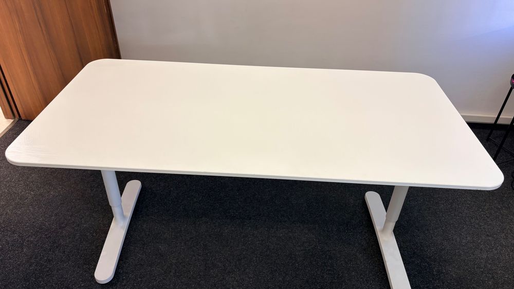 Biurko IKEA BEKANT białe 160×80 cm – stan idealny