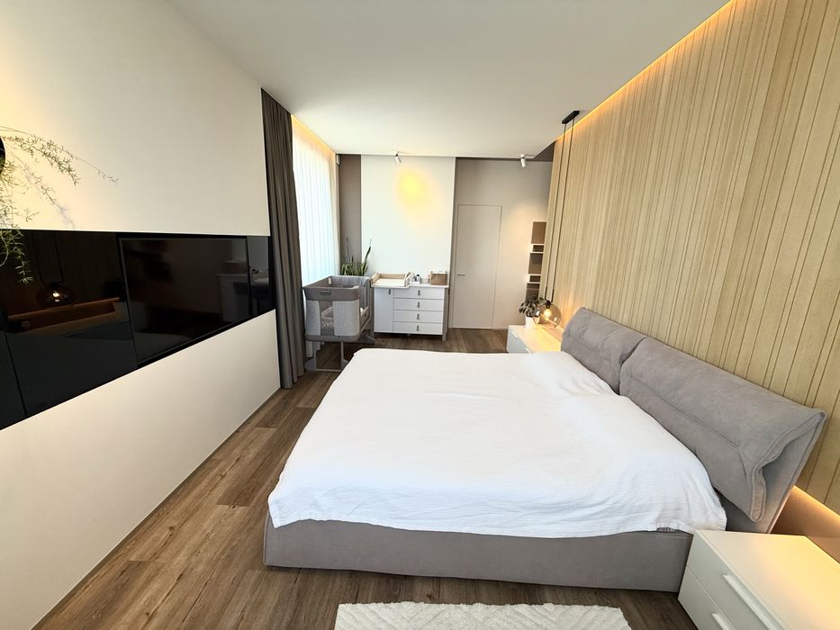 Унікальна пропозиція в Центрі міста. 127м2. Дизайнерський ремонт