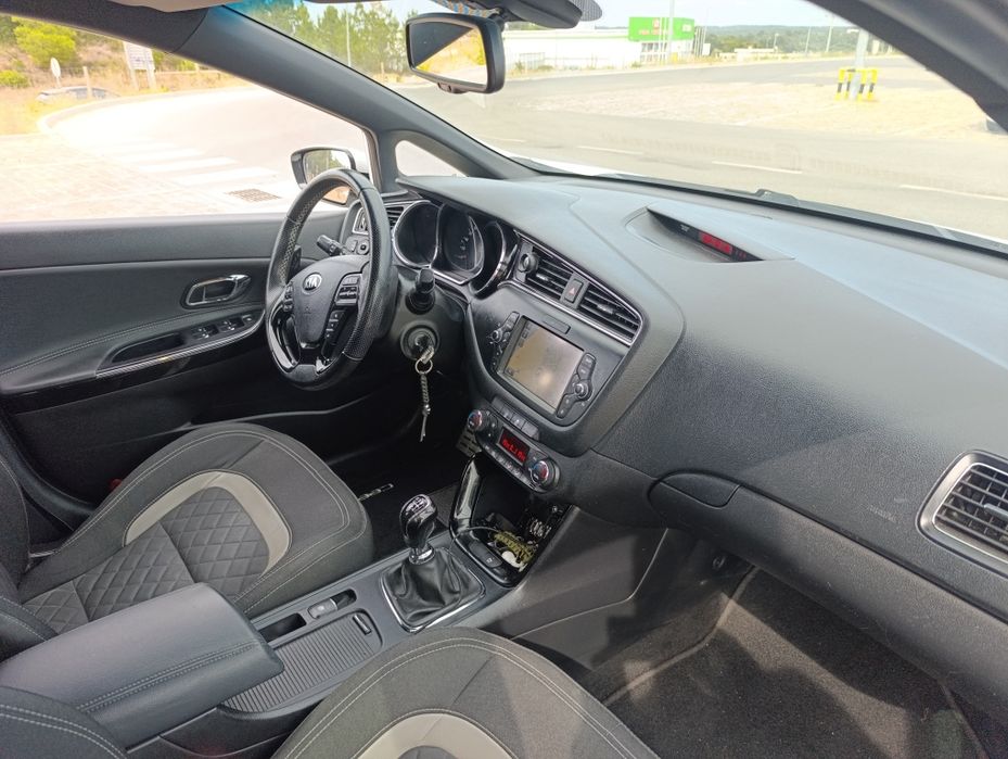 Kia ceed  SW GT line