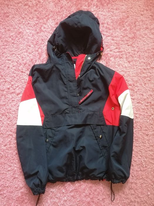 Casacos quentes marca stradivarius e breshka e