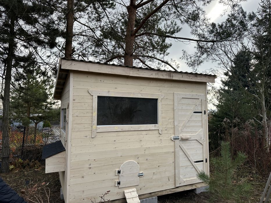 Stylowy wiejski kurnik dla kur