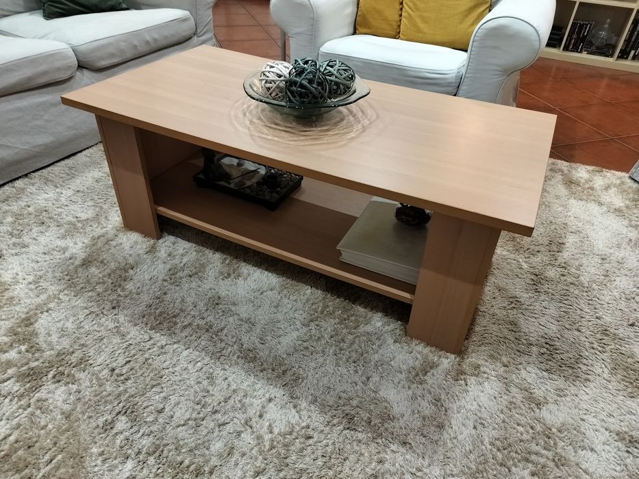 Mesa de centro em madeira