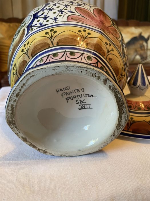 Pote de Cerâmica Artesanal e pintado à mão, Sec. XVII