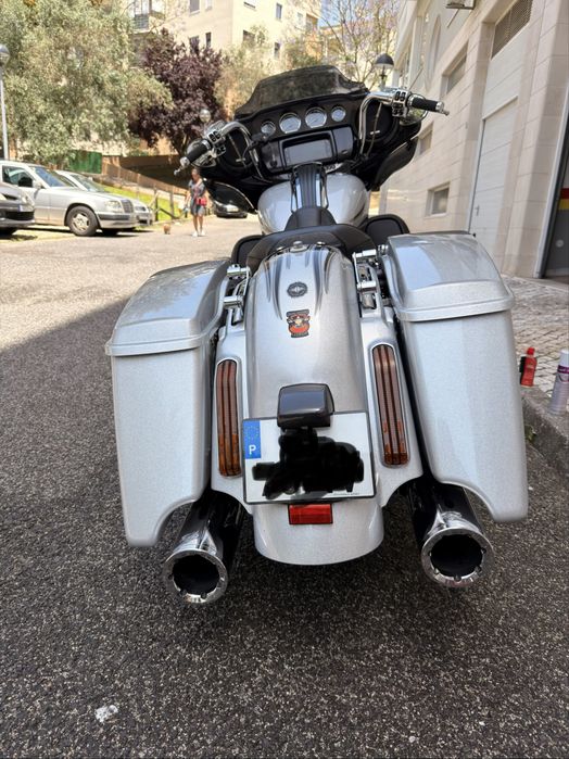 Harley-Davidson Street Glide CVO 2015 – Full Extras