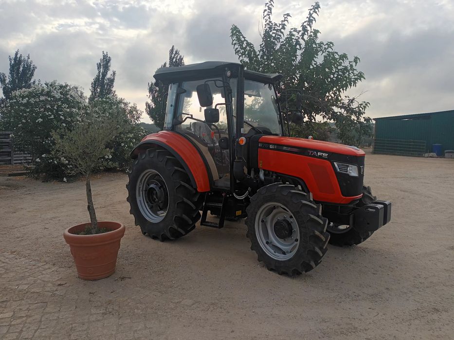 Venda de tractores novos de 20HP a 75HP marca TAFE