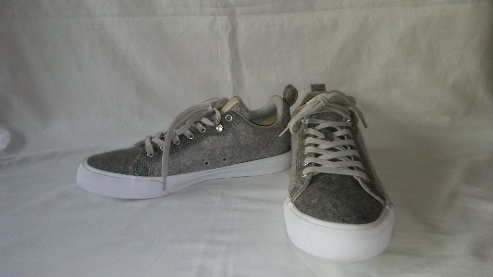 Converse all star roz.44/10/ ,- dł. wkł. 27,5 cm- jak nowe