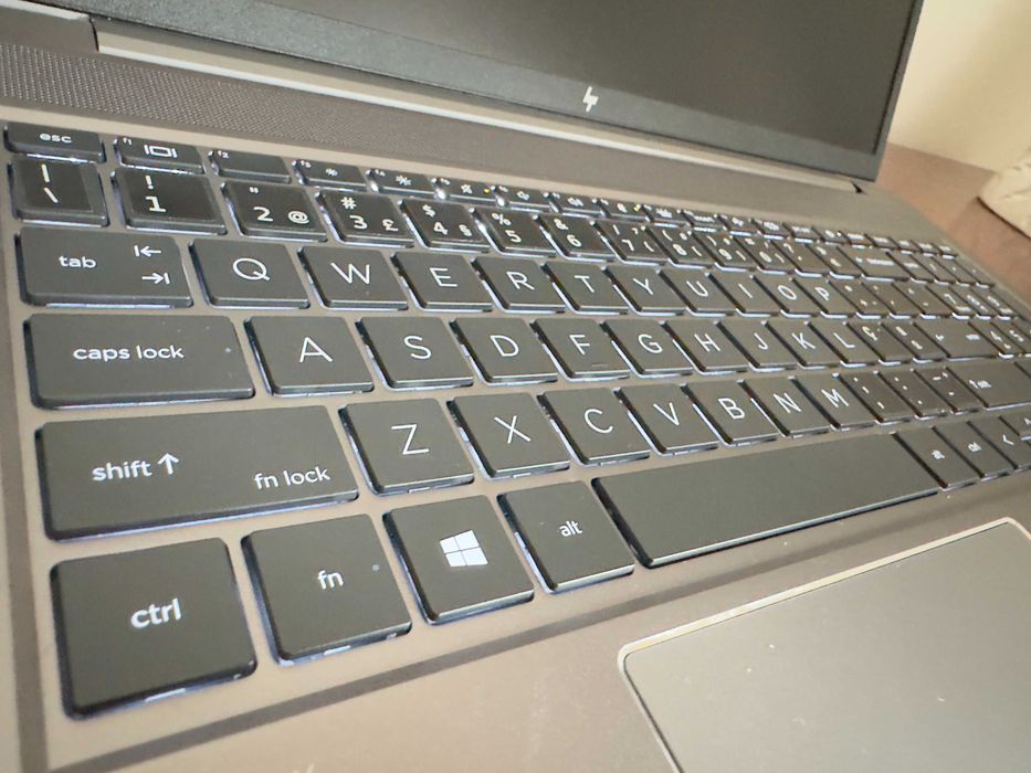 Zbook Power G8 15.6"FulHD/i7-11800H Octa Core/32Gb/1TB/Quadro T600 4Gb