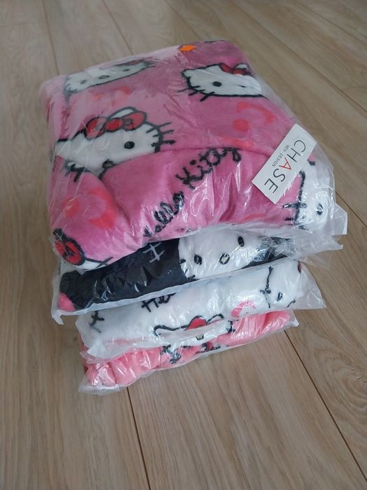 Spodnie Hello Kitty Pluszowe 8 kolorów w 3 Rozmiarach XXS/M
