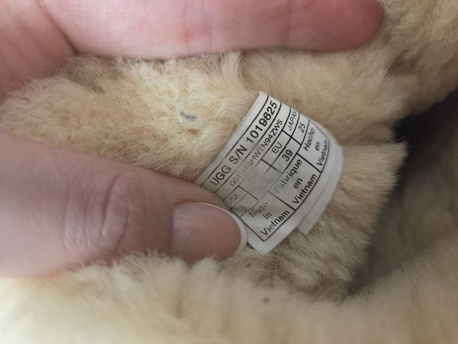 Śniegowce UGG Arielle Classic