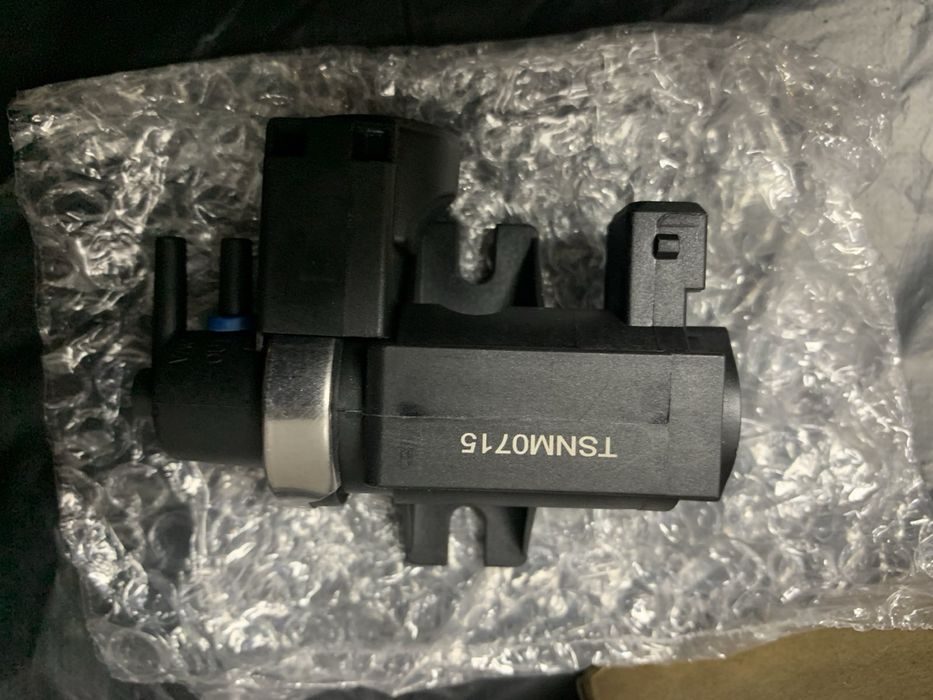 BMW клапан преобразователь тиску наддува (соленоїд)