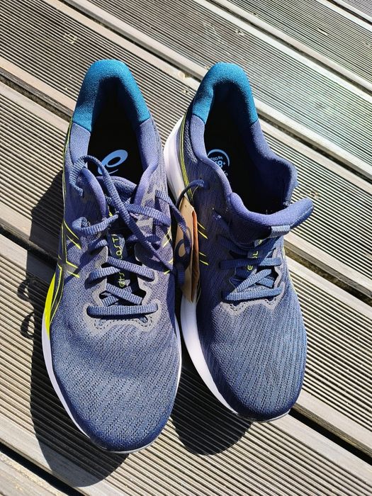 Buty Asics versablast 4 roz 44,5 nowe