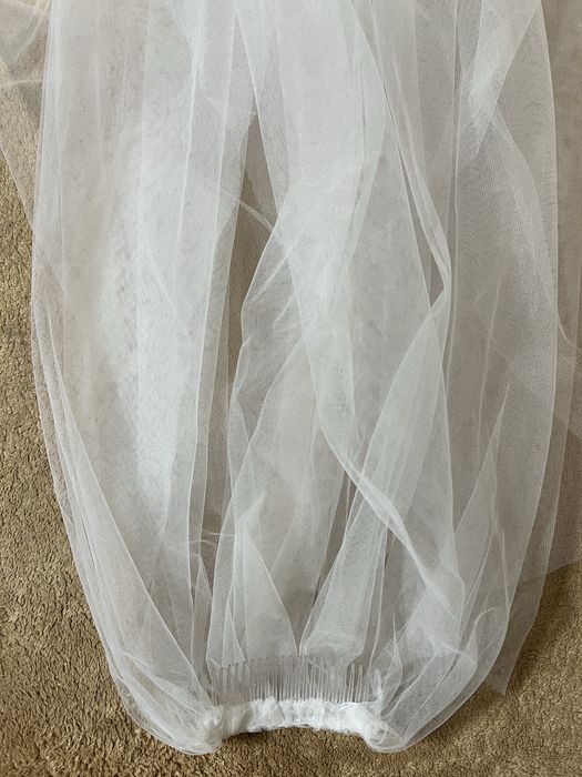 Продам елегантне фабричне весільне плаття (діадема і фата у подарунок)