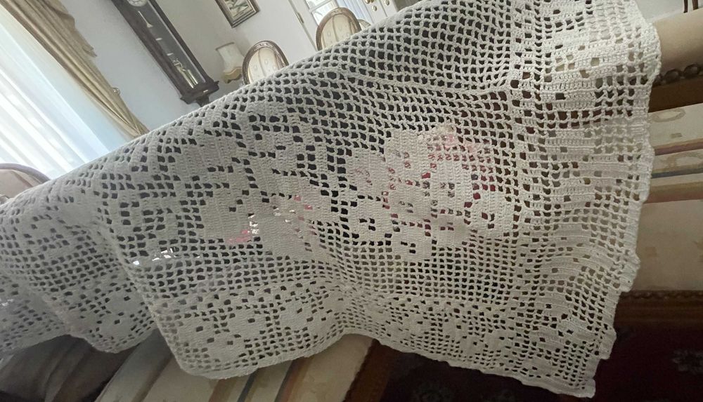 Toalha de mesa artesanal, em renda, linha de algodão