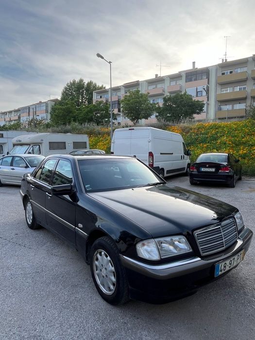Mercedes-Benz C 180 Elegance