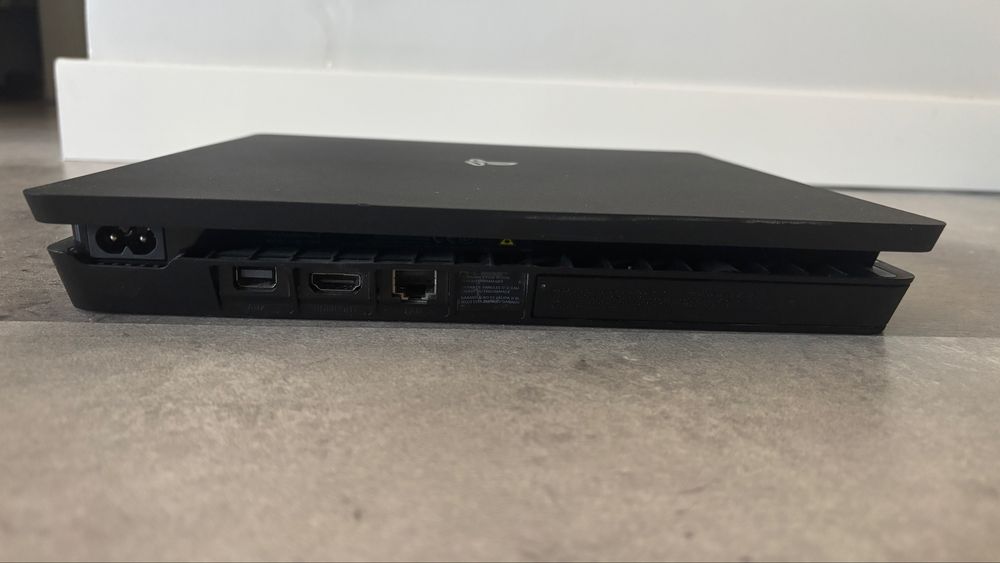 Sony Playstation 4   PS4