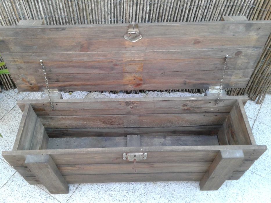 Arca em madeira palete