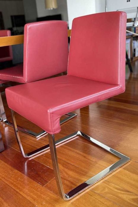 Mesa de jantar com 6 cadeiras