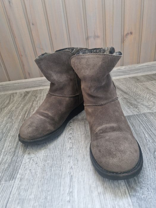 Замшеві зимові чобітки на хутрі, розмір 38