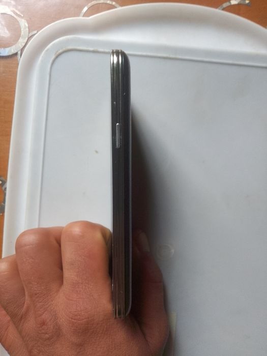 Продам  samsung Galaxy s5 mini