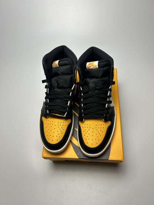 Nike Jordan 1 Taxi