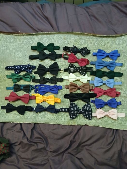 мужские галстуки и бабочки