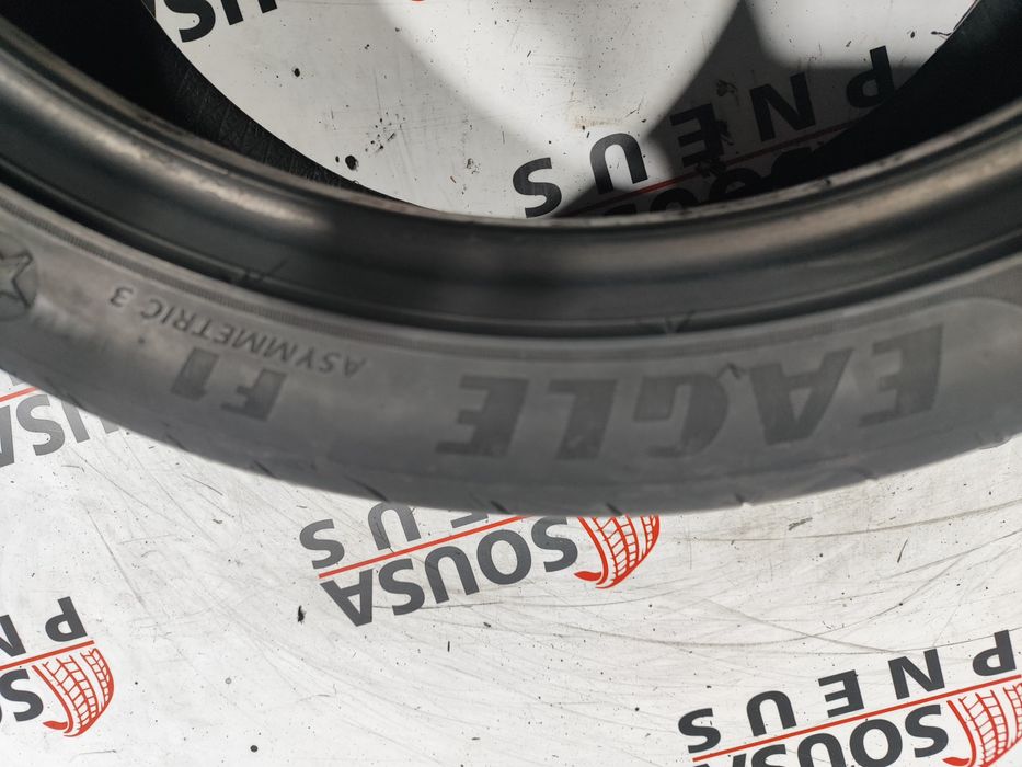 2 pneus semi novos 225-45R19 Goodyear - Oferta dos Portes 150 Euros