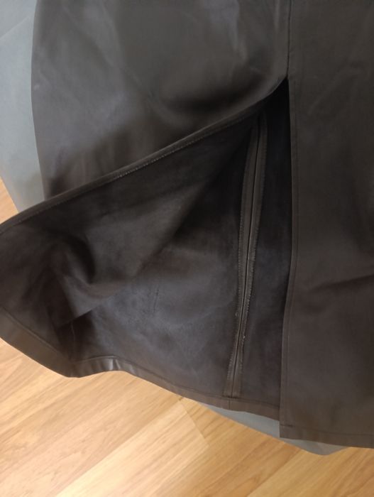 Спідниці жіночі ,довгі