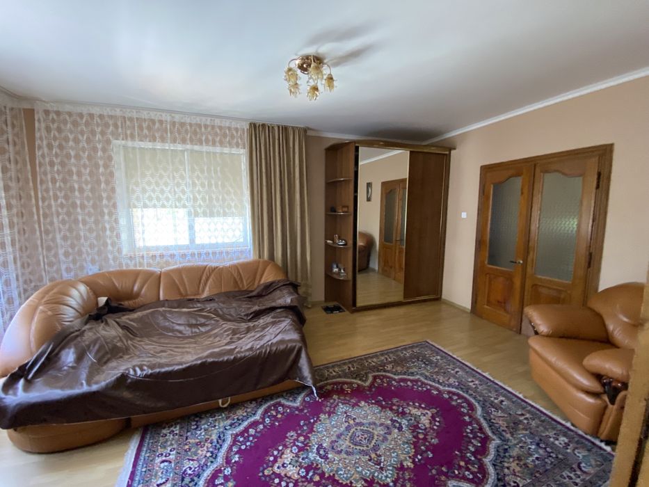 Будинок, особняк 15 хв від Львова 25 сотих , 364/166/19. с.Ременів.