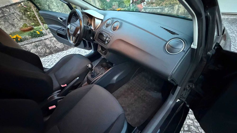 SEAT Ibiza 6J 1.6 TDI 90 CV de 2010