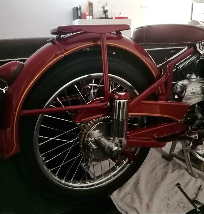 JAWA PERÁKE 11. 250cc ano 1950