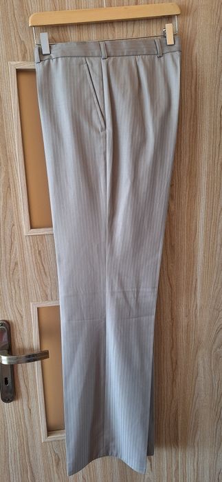 Garnitur męski 52L +krawat