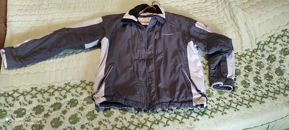 Зимова курточка Schoffel