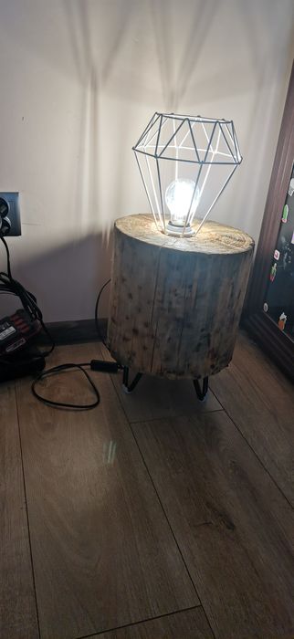 Lampa nocna loft