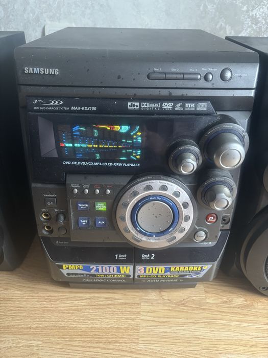 Мощный музыкальный центр Samsung