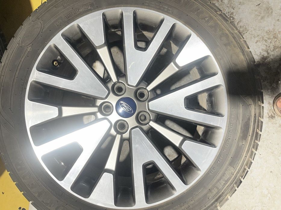 Комплект дисків з резиною Форд Ескейп R19 225/55 ford escape edge едж гудєр goodyear диск колісний колесний титан резина гума скати