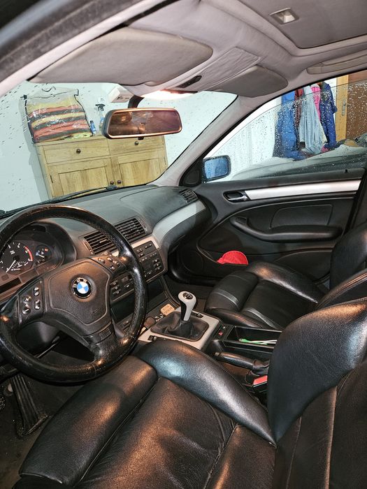 BMW 320d 2000 impecável