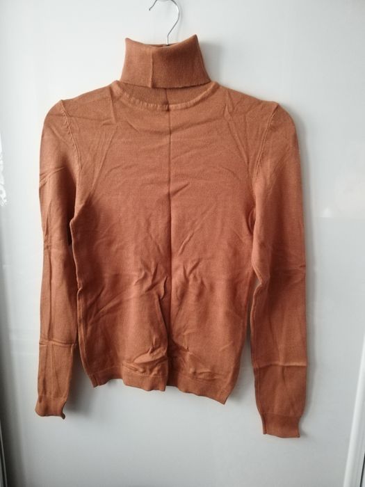 Sweterek golf karmelowy S