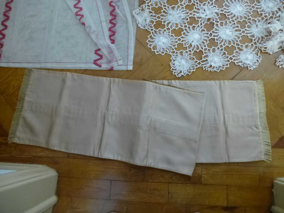 Naperons de renda e tecido, vintages