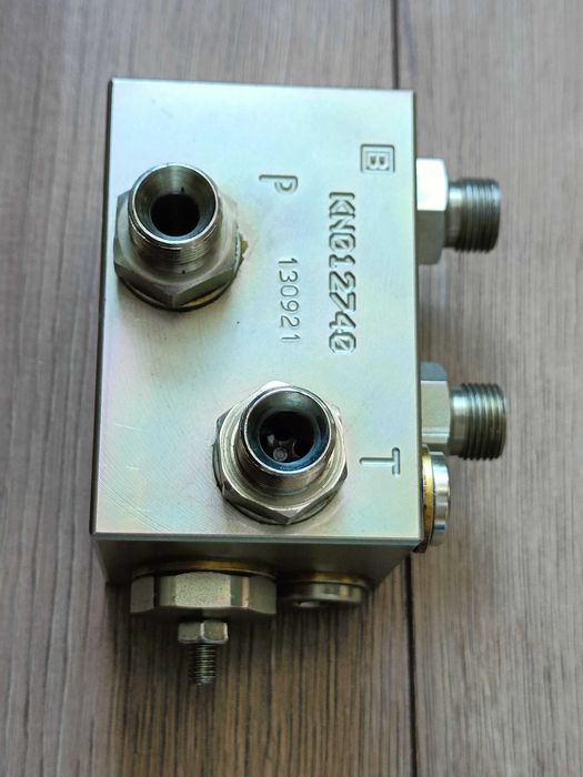 Kolekcja Kv KK012740 oryginał KV