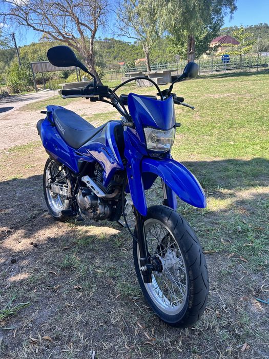 Suzuki dr 125 sm