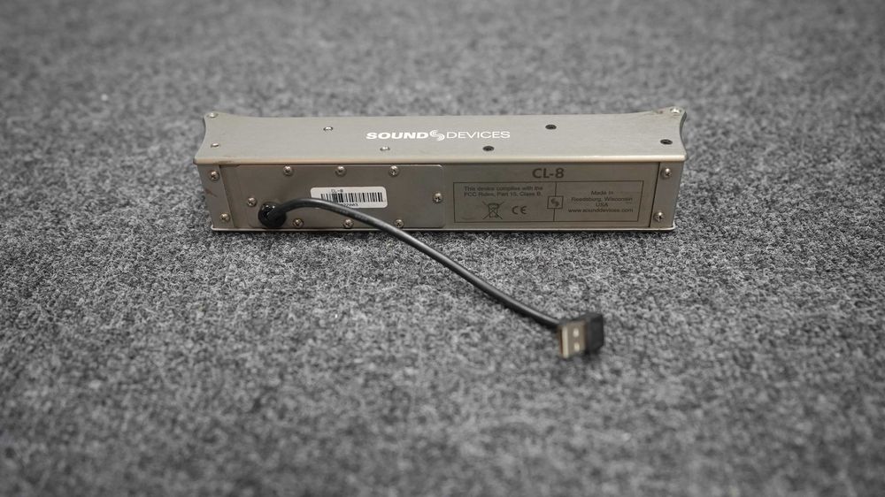 Аудіомікшерна консоль Sound Devices CL-8