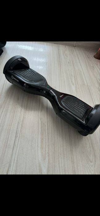 czarny hoverboard manta z pokrowcem