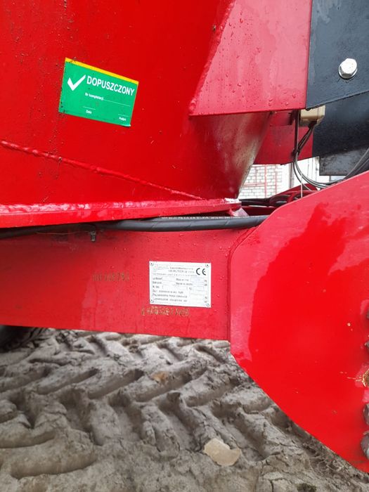 Wóz paszowy Metal Tech